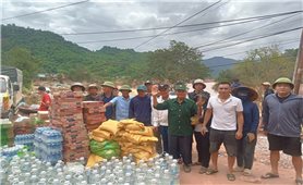 Nhìn lại thảm họa lũ lụt miền Tây Nghệ An: Viết tiếp câu chuyện nghĩa tình (Bài 3)
