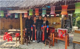 Quảng Ninh: Đồng bào DTTS làm du lịch theo cách mộc mạc nhất
