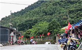 Tết Độc lập trên “cổng trời” Mường Lống