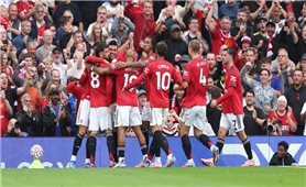 Manchester United thắng nghẹt thở Burnley: Fernandes giải cứu bằng bàn thắng phút bù giờ