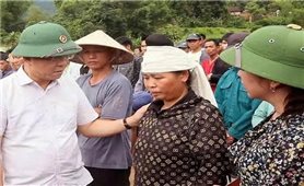 Phó Thủ tướng Lê Thành Long kiểm tra tình hình khắc phục hậu quả mưa lũ tại Sơn La