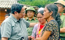 Khẩn trương dựng lại nhà cho người dân bị thiệt hại do thiên tai chậm nhất trong tháng 9/2025