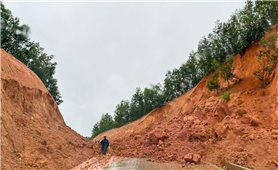 Chủ động ứng phó sạt lở, lũ quét tại các xã miền núi