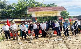 Quảng Trị: Khởi công xây dựng nhà cho hộ DTTS nghèo ở bản Rào Con