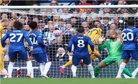 Chelsea sụp đổ vì thẻ đỏ, Brighton ngược dòng thắng 3-1 ngay tại Stamford Bridge