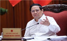 Thủ tướng: Tiếp tục đổi mới tư duy, cách làm trong đầu tư công, tập trung cho các dự án 