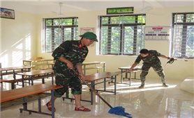 Xuyên lễ giúp dân khắc phục hậu quả mưa lũ, tu sửa trường lớp để kịp ngày khai trường