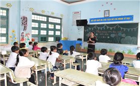 Đăk Tô: Huy động trẻ em dân tộc thiểu số đến lớp
