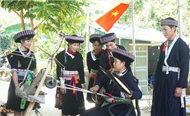 Nhiều hoạt động diễn ra tại Ngày hội Tết tháng Bảy của người Mông xanh
