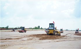 Không khí lao động khẩn trương trên các công trình trọng điểm ở Gia Lai