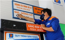 Giá xăng vượt 19.000 đồng/lít, RON 95 lên gần 19.300 đồng/lít từ 15h ngày 12/2