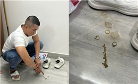 Bắt thanh niên khống chế, cướp vàng của người phụ nữ đi đường