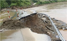 Nối lại huyết mạch giao thông miền Tây xứ Nghệ: Hệ quả khủng khiếp từ thiên tai (Bài 1)