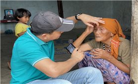 Bảo vệ đôi mắt khi lên nương rẫy