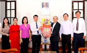 Lãnh đạo tỉnh Khánh Hòa thăm các cơ sở tôn giáo nhân dịp Lễ Phục sinh