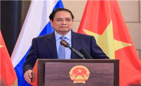 Thủ tướng Phạm Minh Chính gặp gỡ cán bộ, nhân viên Đại sứ quán và cộng đồng người Việt Nam tại Liên bang Nga