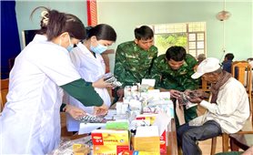Gia Lai: Khám bệnh, cấp thuốc miễn phí cho hàng trăm người dân biên giới