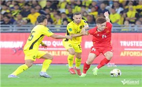 Đội tuyển Việt Nam trở lại Top 100 FIFA