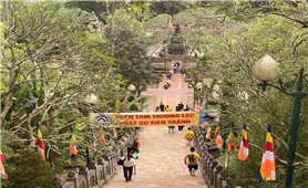 Hơn 1.100 người tranh tài tại Giải leo núi Yên Tử 2026