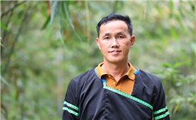 Người có uy tín Sổng A Dũng 