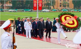 Lãnh đạo Đảng, Nhà nước vào Lăng viếng Chủ tịch Hồ Chí Minh nhân dịp 30/4