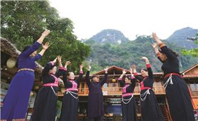 Khi văn hóa truyền thống DTTS không “đóng khung” chính mình