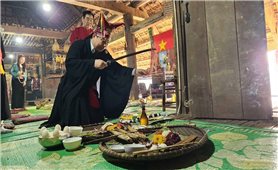 Lễ cúng vía bếp của người Mường – Nghi lễ giữ lửa, giữ hồn nhà