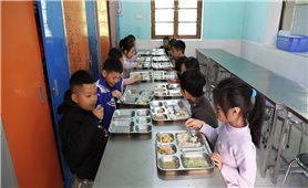 Tháo gỡ điểm nghẽn trong chính sách hỗ trợ trẻ em vùng khó khăn