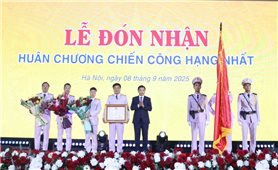 Hải quan Việt Nam đón nhận Huân chương Chiến công hạng Nhất.