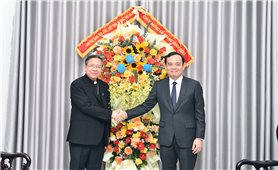 Phó Thủ tướng Trần Lưu Quang chúc mừng Giáng sinh tại Bình Thuận, Đồng Nai