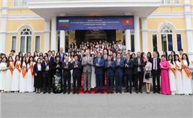 Chủ tịch Quốc hội Bulgaria thuyết trình trước sinh viên Việt Nam