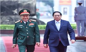Thủ tướng Phạm Minh Chính thăm, chúc Tết, kiểm tra công tác sẵn sàng chiến đấu tại Tổng cục II