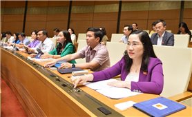 Kỳ họp thứ 4, Quốc hội khóa XV: Quốc hội thông qua Nghị quyết về Kế hoạch phát triển KT-XH năm 2023