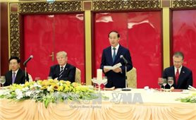 Chủ tịch nước Trần Đại Quang chủ trì Quốc yến chiêu đãi Tổng thống Donald Trump