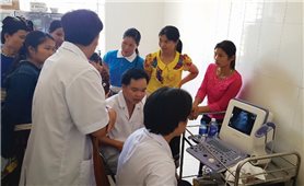Chăm sóc sức khỏe người dân xã biên giới Yên Khương