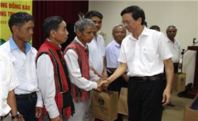 Thứ trưởng, Phó Chủ nhiệm Phan Văn Hùng gặp mặt Đoàn đại biểu người có uy tín tỉnh Quảng Trị
