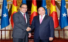 Thủ tướng tiếp Chủ tịch Quốc hội Liên bang Micronesia
