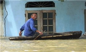 Thanh Hóa nước lũ dâng nhanh gần 900 hộ dân phải sơ tán khẩn cấp