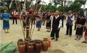 Tiếng chiêng vui, mừng ngày Quốc khánh