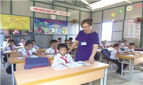 Chuyện về hai cô giáo “đi xin” ở vùng cao Quảng Ngãi