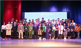 Bộ trưởng, Chủ nhiệm Đỗ Văn Chiến gặp mặt Đoàn học sinh, sinh viên, thanh niên DTTS xuất sắc, tiêu biểu năm 2020
