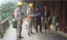 Lào Cai: Nhiều giải pháp bảo đảm an toàn lưới điện để phục vụ khách hàng