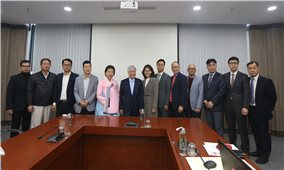 Bộ trưởng, Chủ nhiệm Đỗ Văn Chiến tiếp và làm việc với Chủ tịch Công ty Seowonfeedex Hàn Quốc