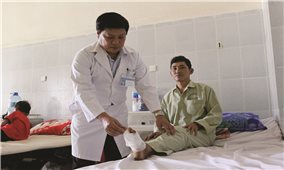 Bác sĩ Võ Văn Việt: Người đem đến những liều thuốc tinh thần cho bệnh nhân
