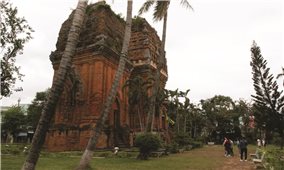 Khai thác giá trị di sản Champa ở Bình Định: Kết hợp bảo tồn với phát triển du lịch