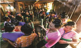 Bảo tồn văn hóa dân tộc Kháng ở Điện Biên
