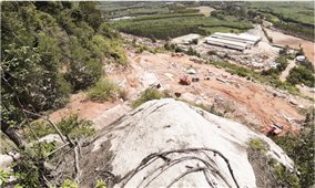 Khai thác đá xâm hại di tích ở An Nhơn (Bình Định): Cần xử lý trước khi quá muộn