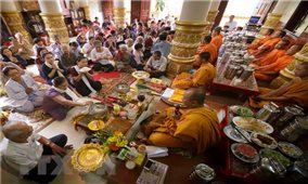 Đồng bào Khmer phấn khởi đón mừng lễ Sene Dolta