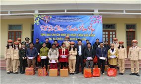 Huyện Kỳ Sơn (Nghệ An): Chăm lo Tết cho người nghèo
