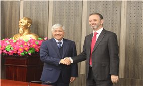 Bộ trưởng, Chủ nhiệm UBDT Đỗ Văn chiến họp với Đại sứ quán Ai Len tại Việt Nam